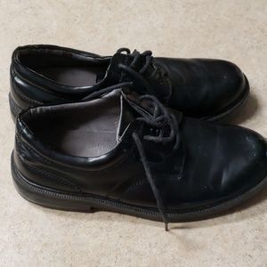 Mens dress shoes